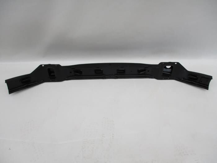 İTHAL 2E0805842 | Volkswagen Crafter 2006-2016 Model Arası Ön Tampon Demiri