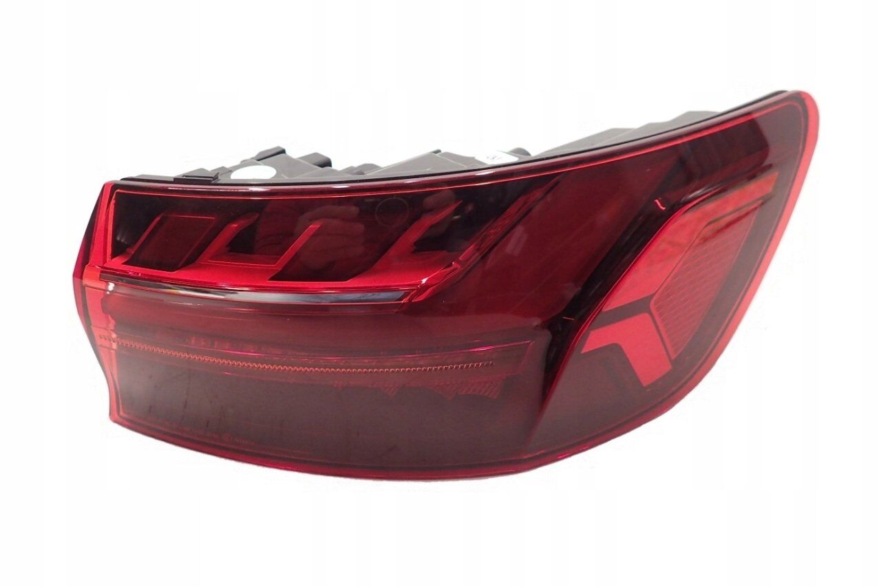 VAG / ORJINAL 8W5945092AA | Audi A4 2020 Model Sonrası Makyajlı Kasa Ledli Sağ Dış Stop Orijinal