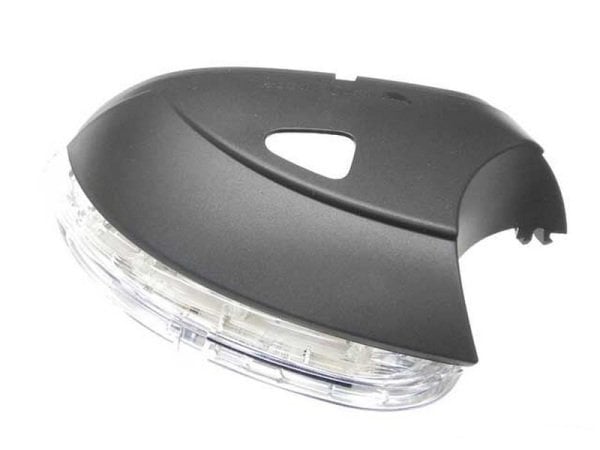 İTHAL 3C8949102E | Volkswagen Jetta 2015-2018 Model Arası Sağ Ayna Sinyali Çevre Aydınlatmalı