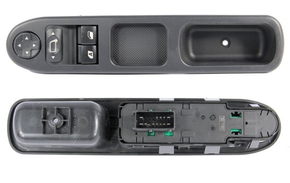 MGA 31169 | Peugeot 207 Sol Ön Cam Düğmesi Yansanayi