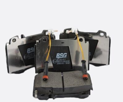 BSG 60-200-039 | Mercedes C Serisi W203 Kasa 271 Motor Ön Fren Balata Takımı (SPOR PAKET)