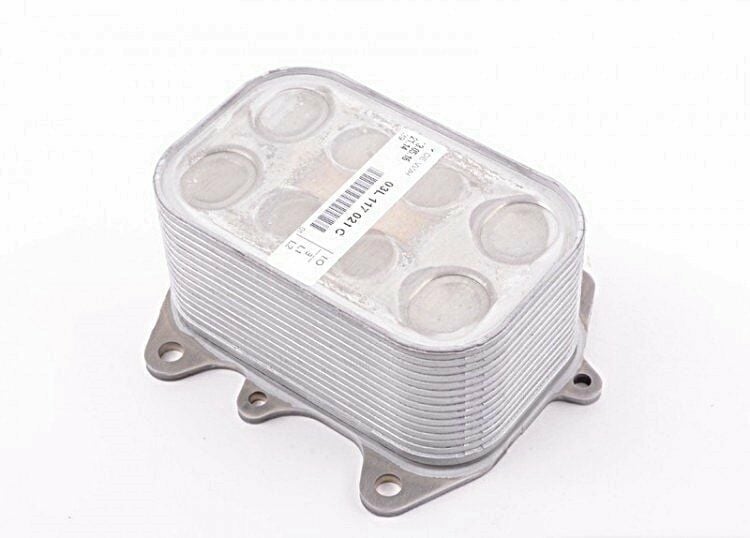 KALE 344435 | Volkswagen Jetta 2006-2014 Model Arası Motor Yağ Soğutucu