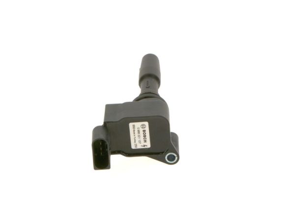 BOSCH 0986221137 | Bobin 17-Golf.VII-Psst-Tgu-Oct-Superb-Leo-Ibz-A3 1.5Tsi-Tfsi